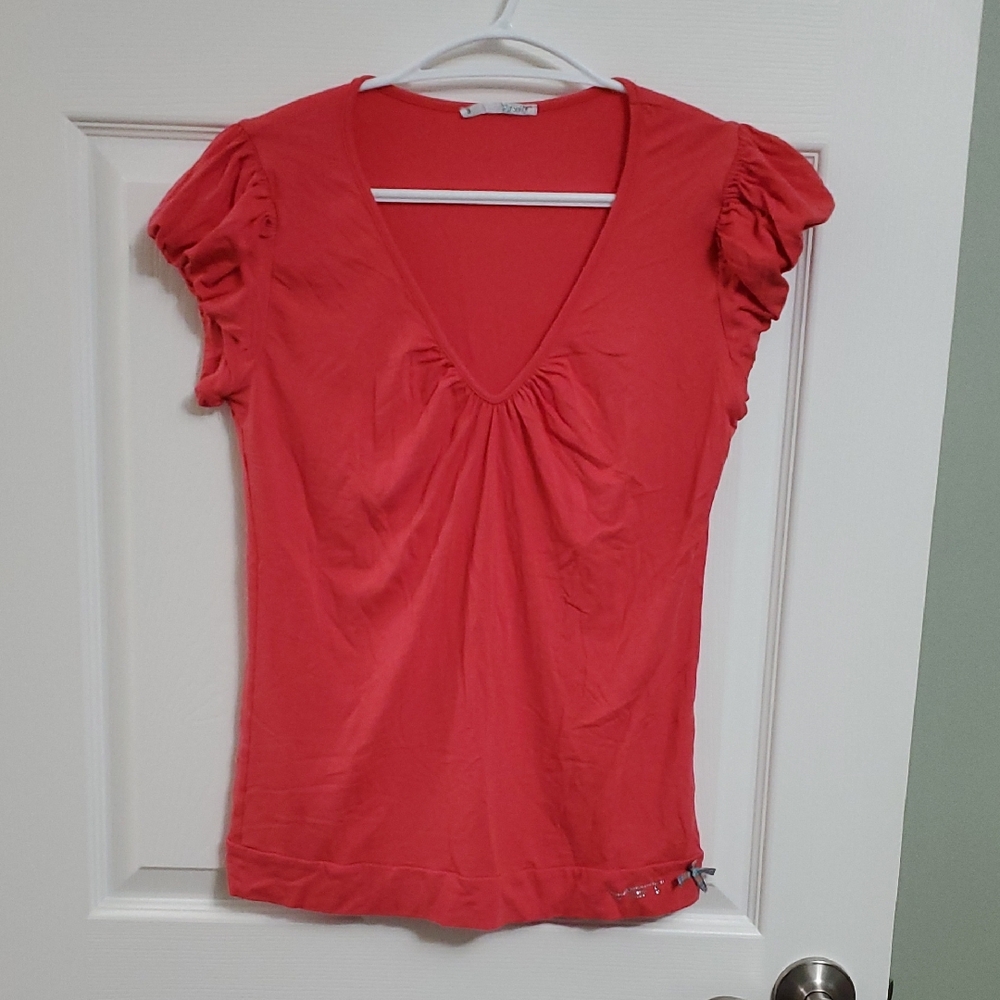 Chic Coral V-Neck Short Sleeve Top